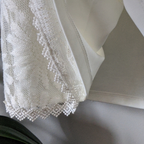 Ivory lace mini dress with cap sleeves Small - Picture 4 of 7